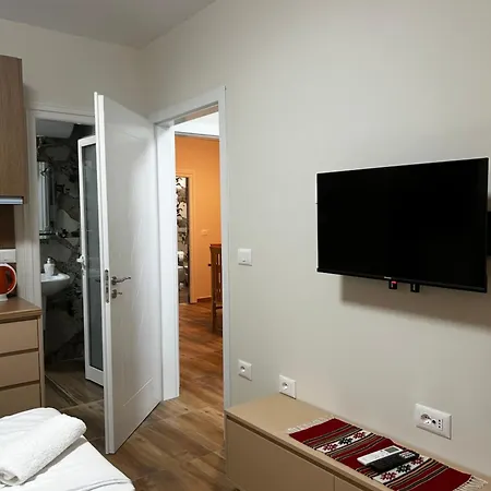 Cozy Centrally Located For Two 2, 10 Min Walk From Center Daire *