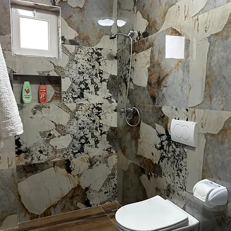 Daire Cozy Centrally Located For Two 2, 10 Min Walk From Center