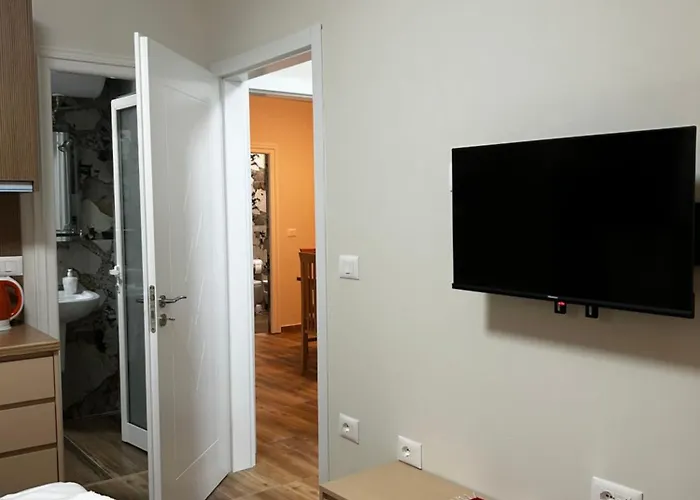 Cozy Centrally Located For Two 2, 10 Min Walk From Center Lägenhet *