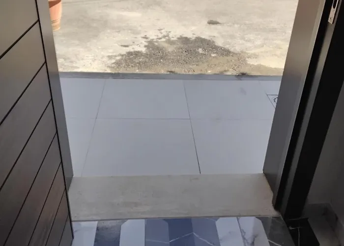 Cozy Centrally Located For Two 2, 10 Min Walk From Center Lägenhet *